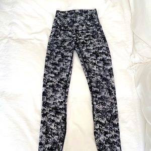 Lululemon Wonder Under leggings